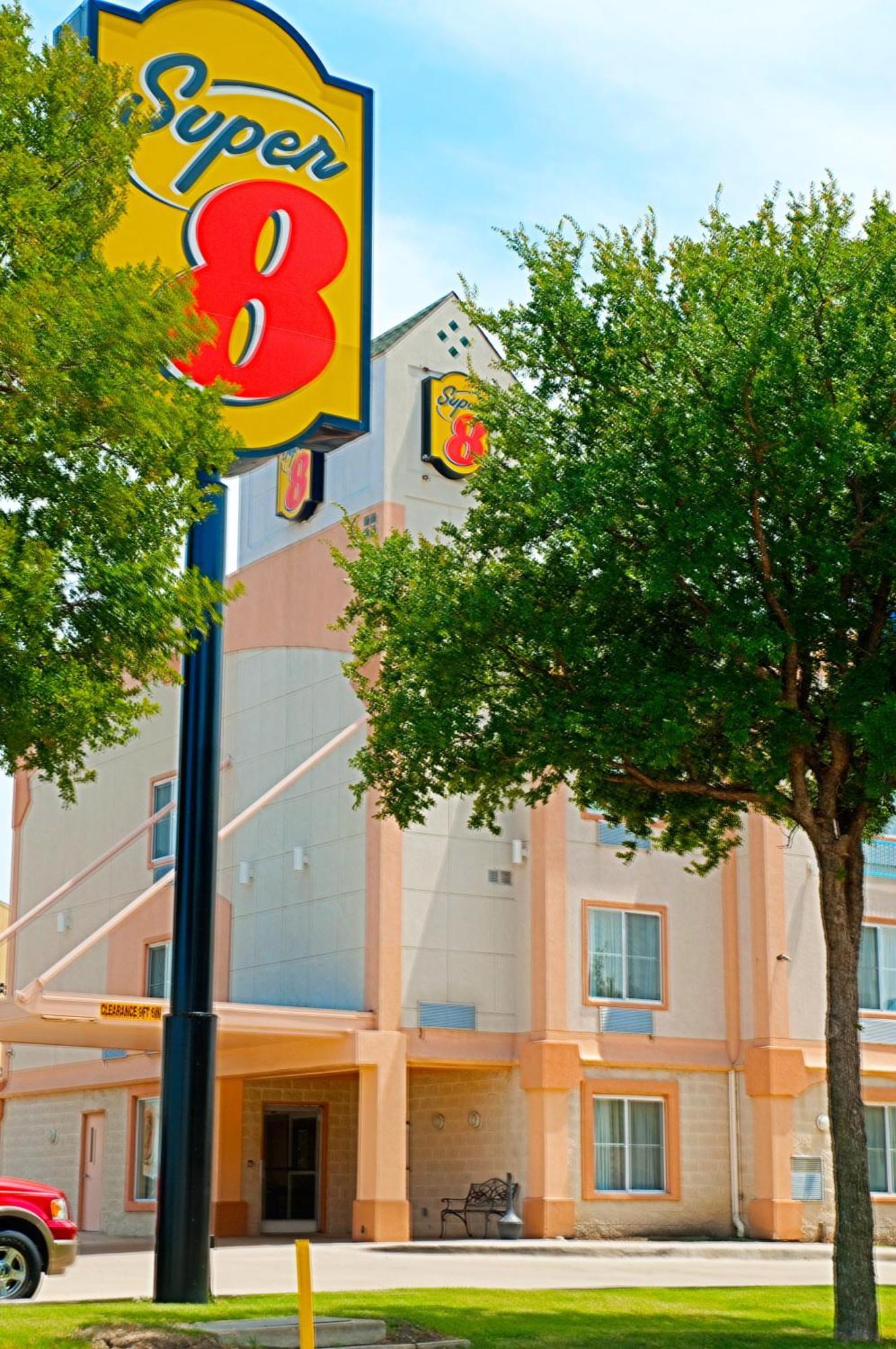 Super 8 By Wyndham Irving/Dfw Apt/North Exteriör bild